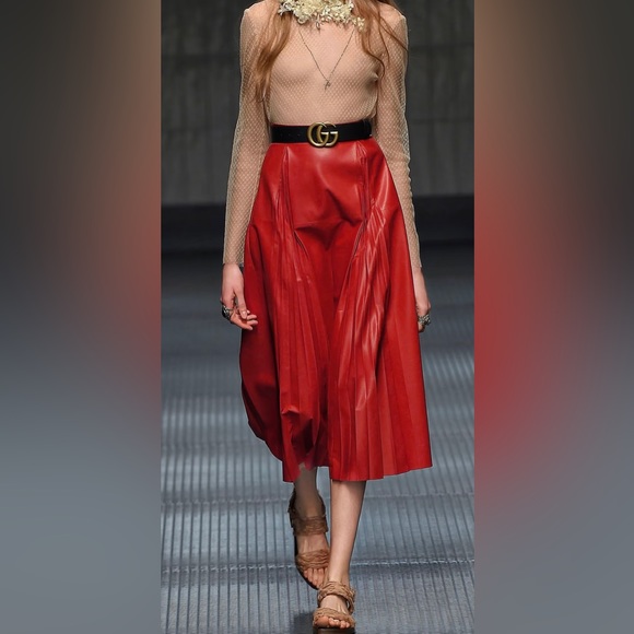 Gucci 2015 Re-Edition wide leather belt. WORN ONCE. Basically new - Picture 3 of 6